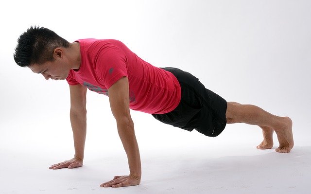 Pilates tabla hombre